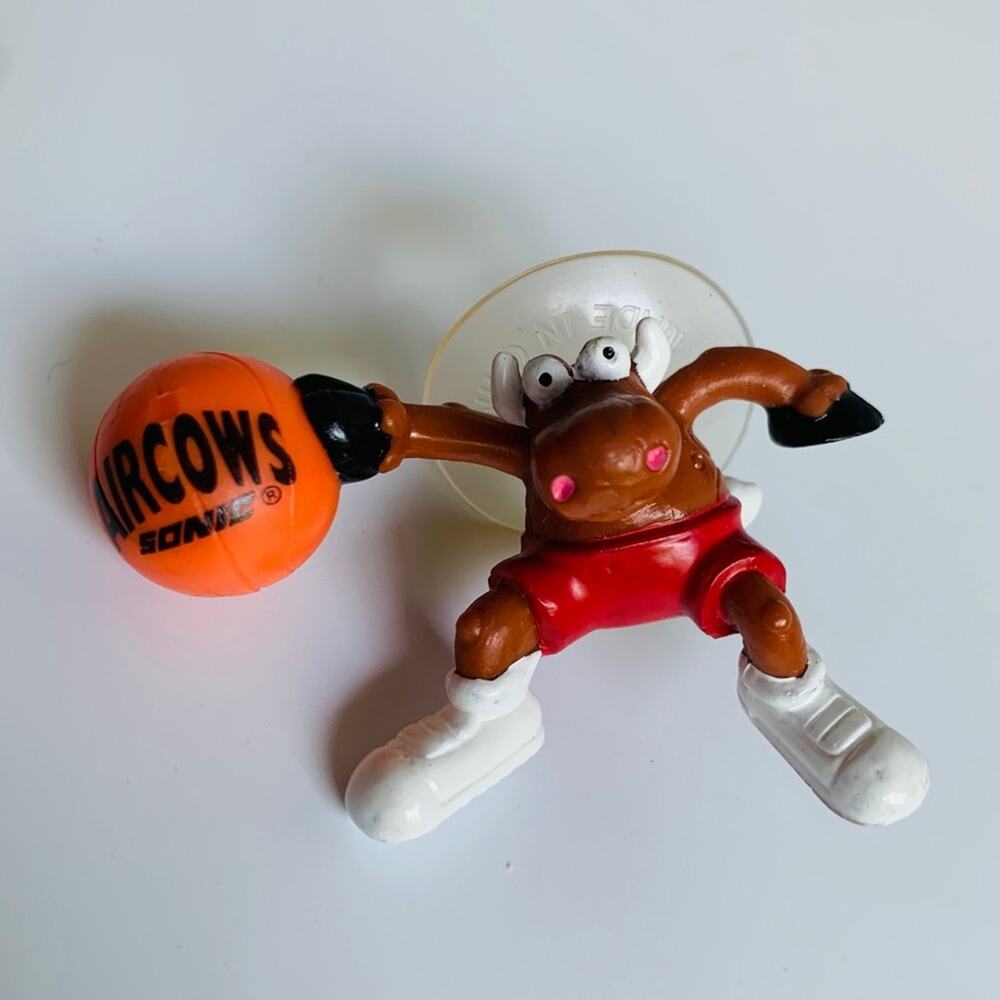 NEW 1996 Aircows Cow Basketball Suction Cup Figurine